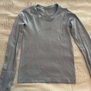 Blue Linen lulu swiftly tech 2.0 race length size 4